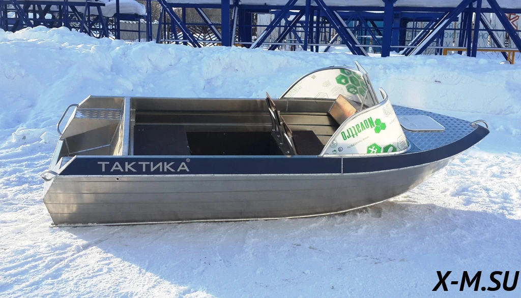 Алюминиевая моторная лодка Тактика-390 Алюминиевая моторная лодка Тактика-390